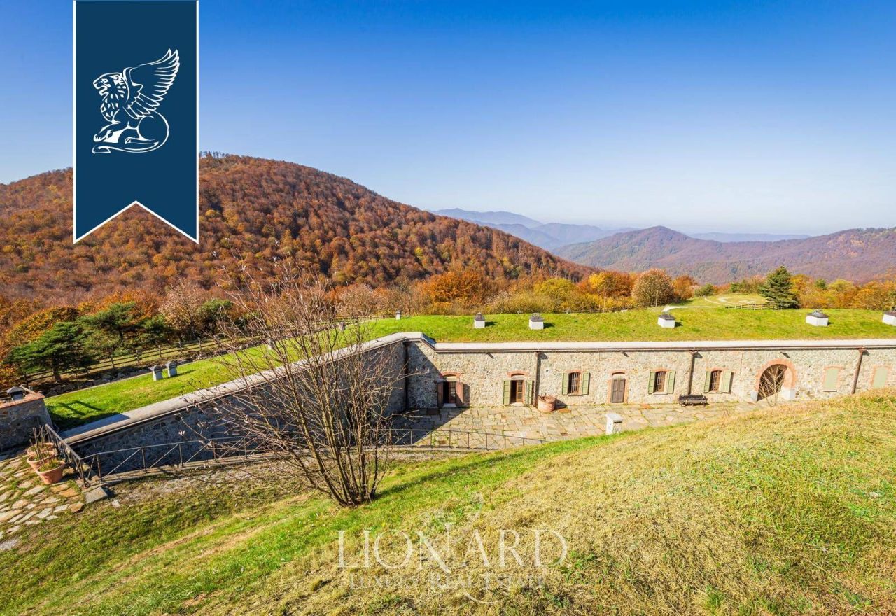 Замок в Савоне, Италия, 1 251 м² - фото 4