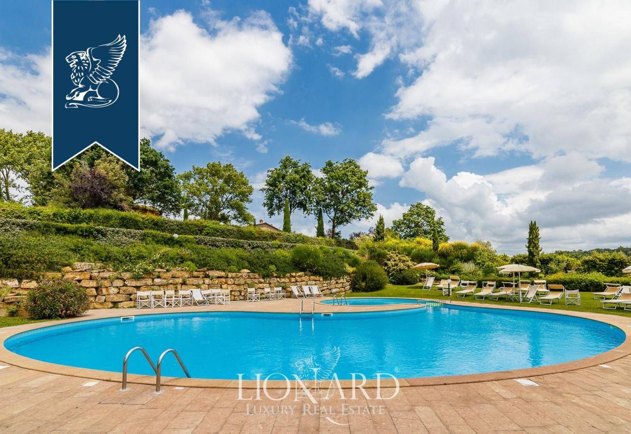 Ферма во Флоренции, Италия, 2 500 м² - фото 4