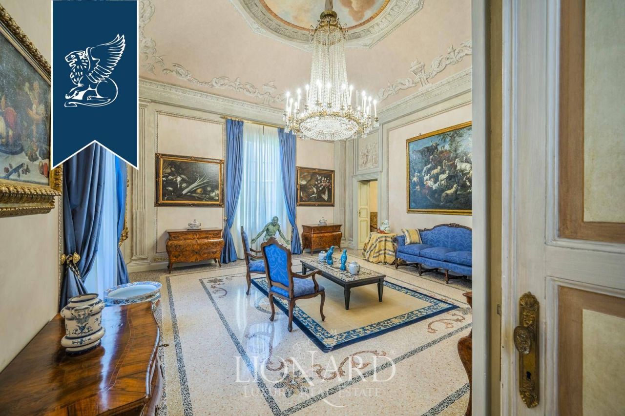 Дом в Пьяченце, Италия, 2 700 м² - фото 4