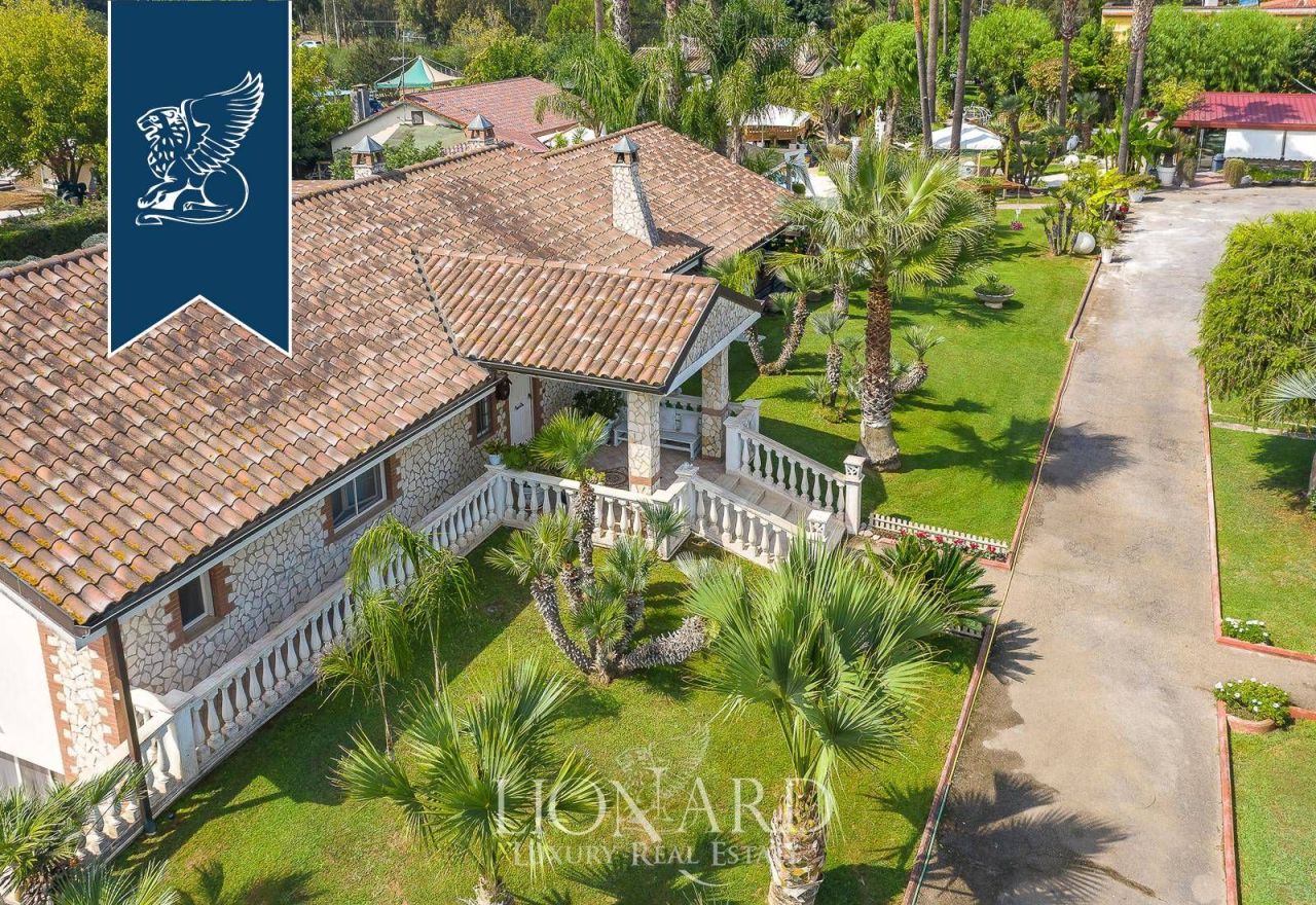 Вилла в Латина, Италия, 1 176 м² - фото 4