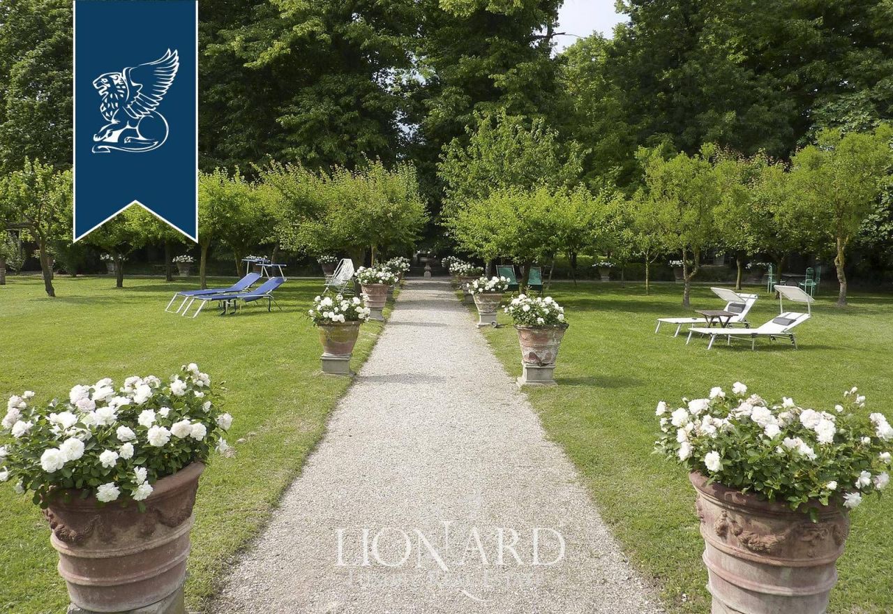 Вилла в Венеции, Италия, 1 500 м² - фото 4