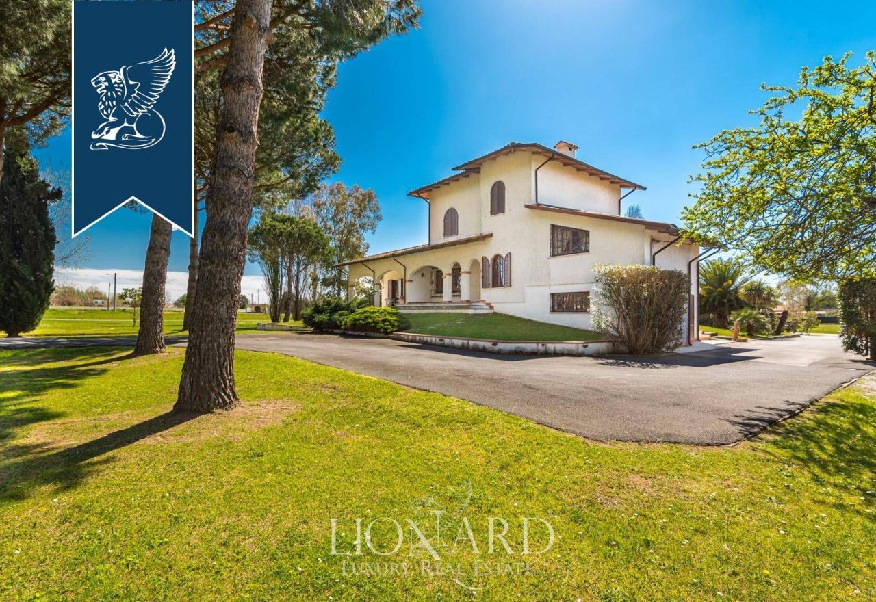 Вилла в Пьетрасанте, Италия, 420 м² - фото 4