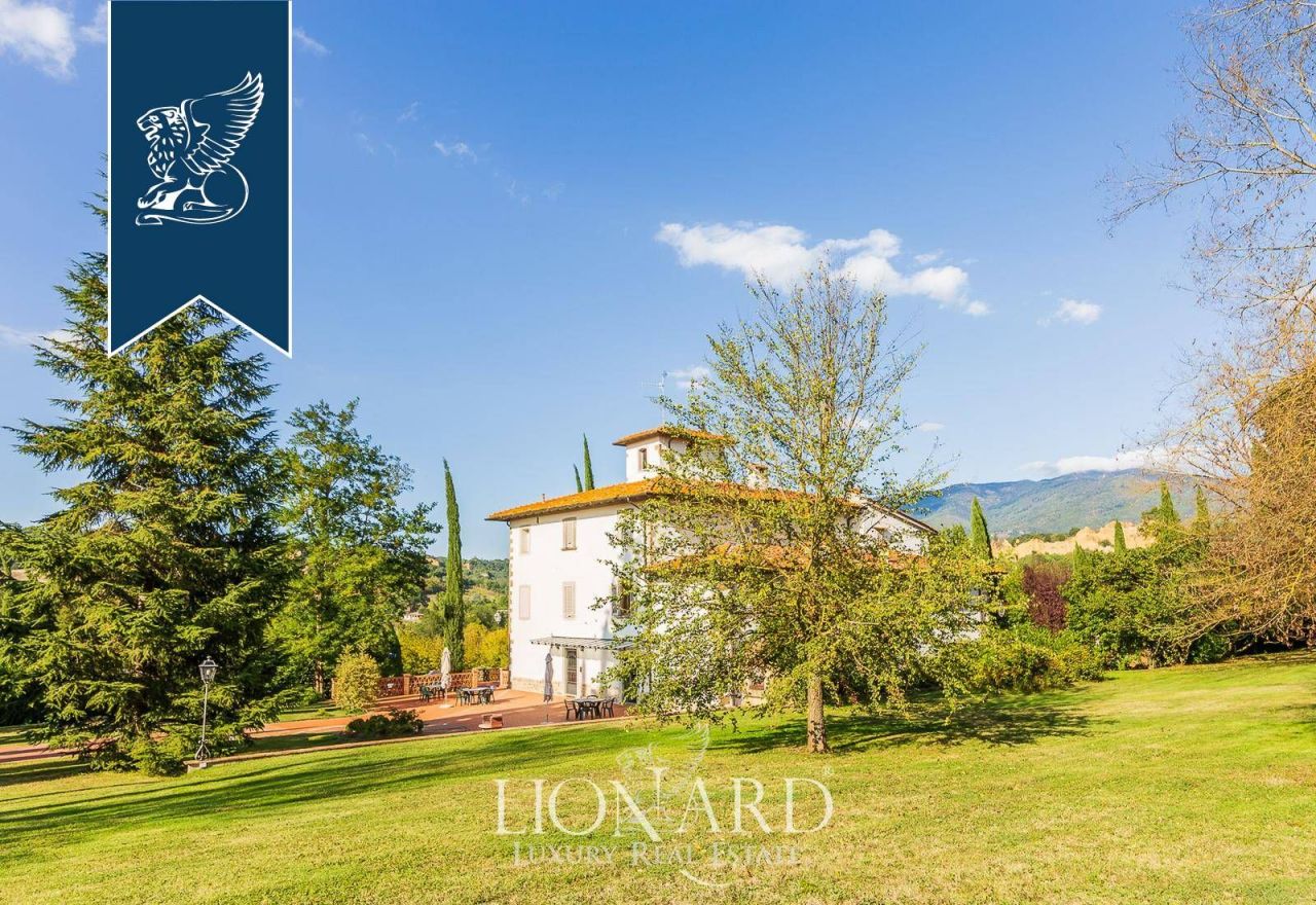 Вилла во Флоренции, Италия, 1 500 м² - фото 3