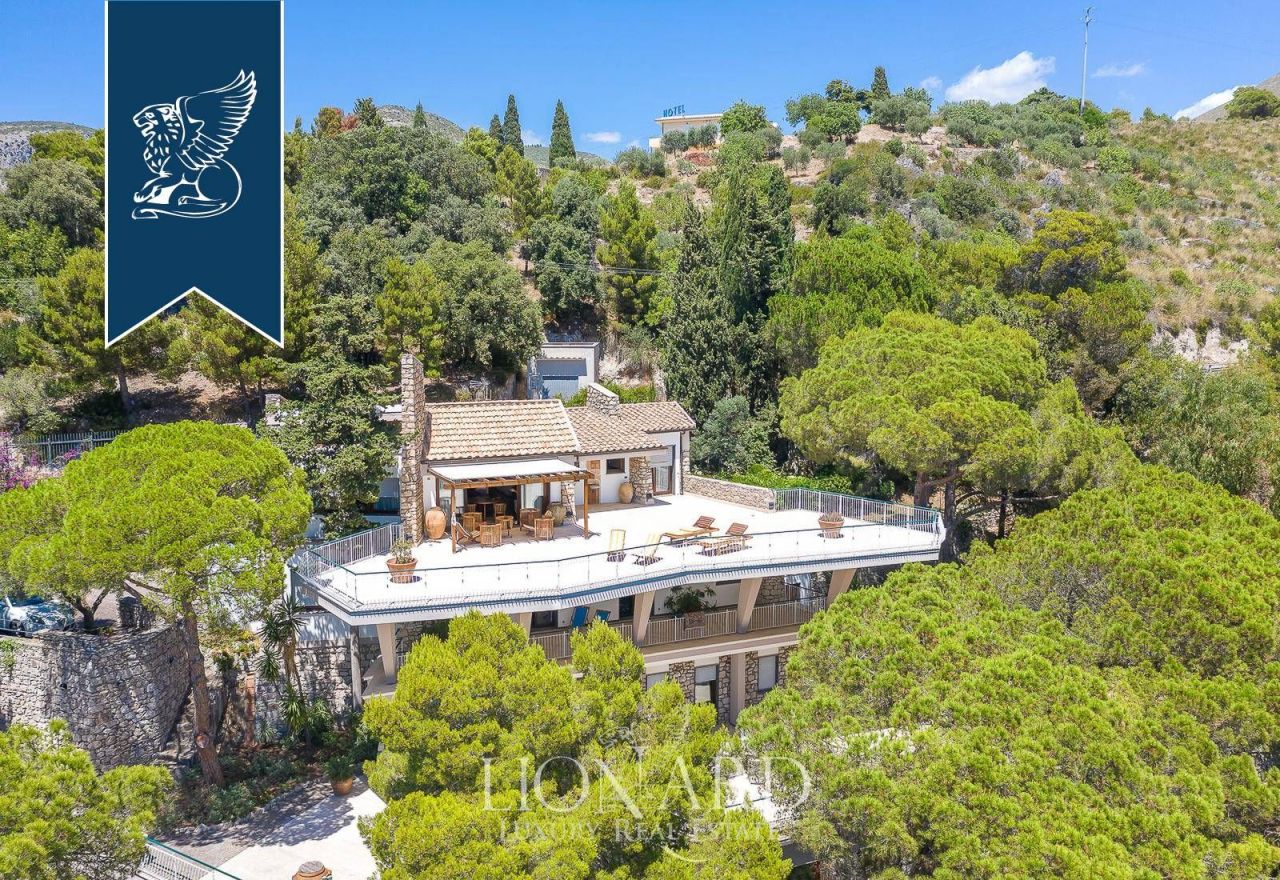 Вилла в Сперлонге, Италия, 615 м² - фото 3