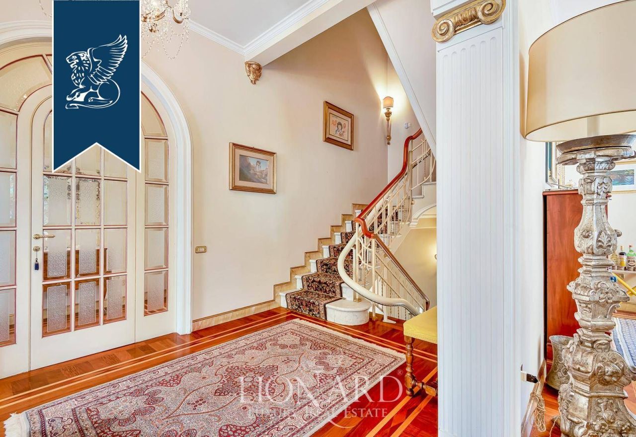 Вилла в Лукке, Италия, 800 м² - фото 3