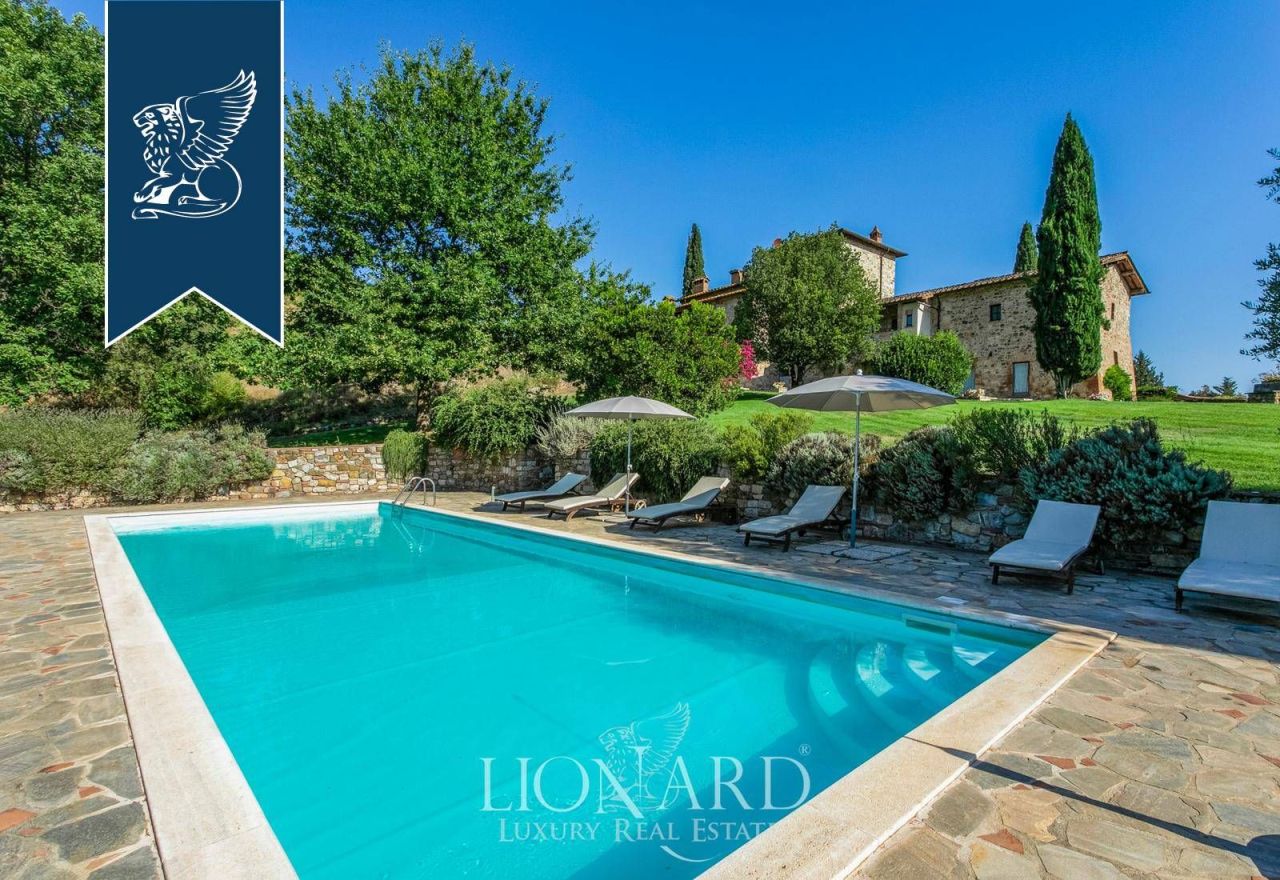 Ферма в Сиене, Италия, 690 м² - фото 3