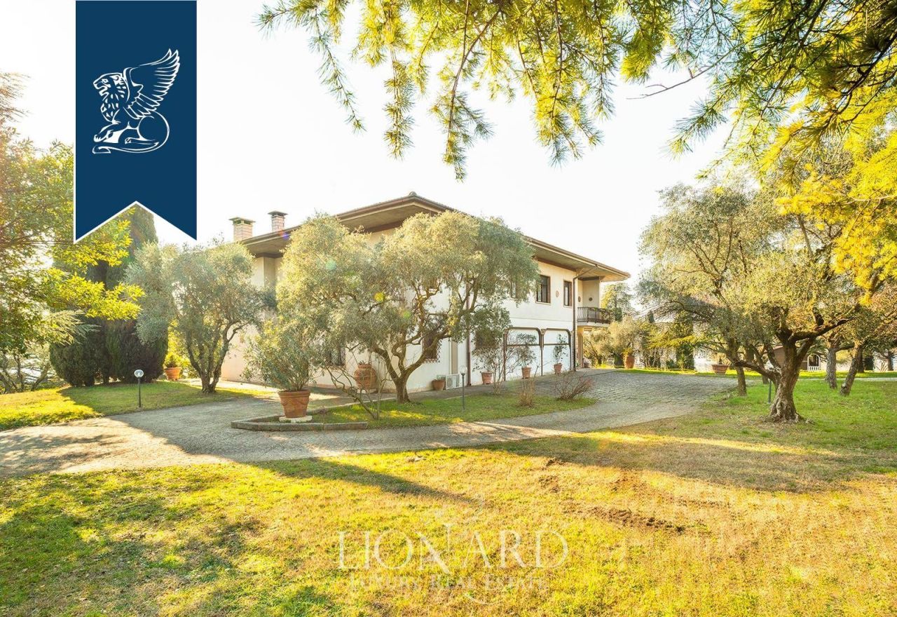 Вилла в Вероне, Италия, 1 270 м² - фото 3