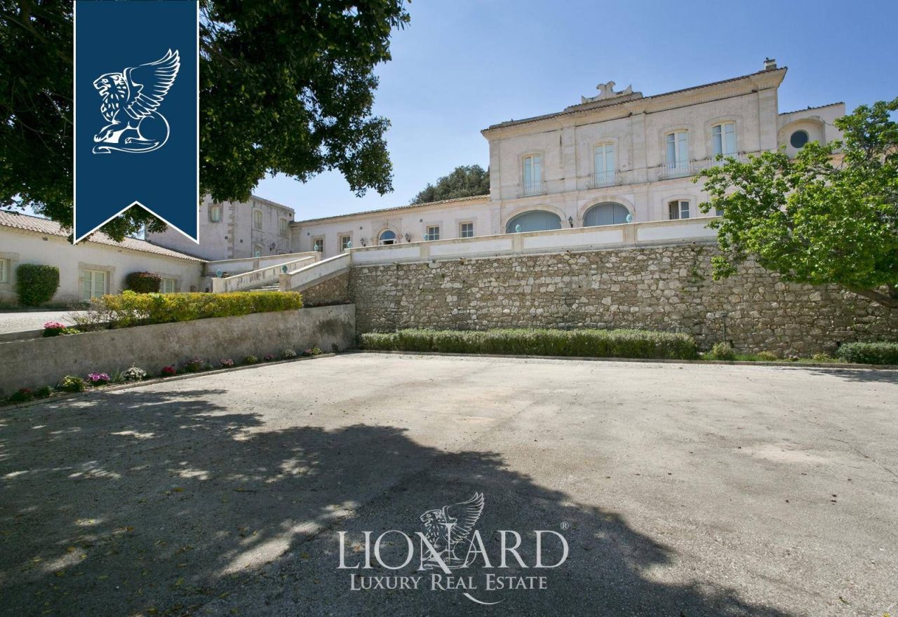 Отель, гостиница в Сиракузах, Италия, 10 000 м² - фото 3