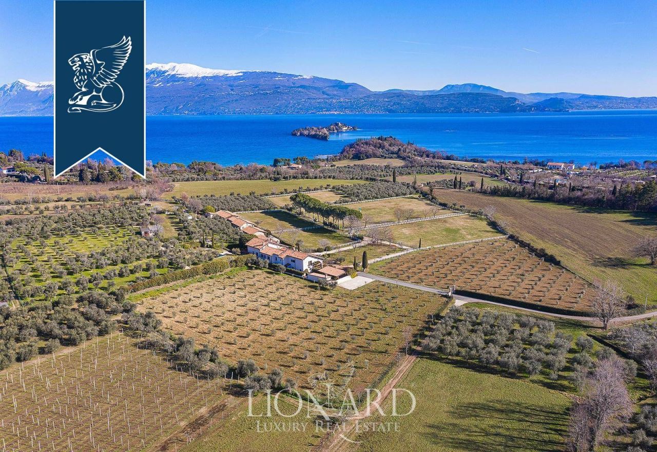 Вилла в Сан-Феличе-дель-Бенако, Италия, 635 м² - фото 3