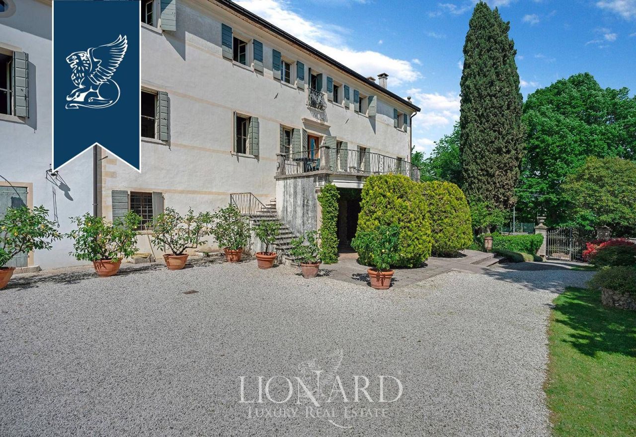 Вилла в Азоло, Италия, 1 200 м² - фото 3