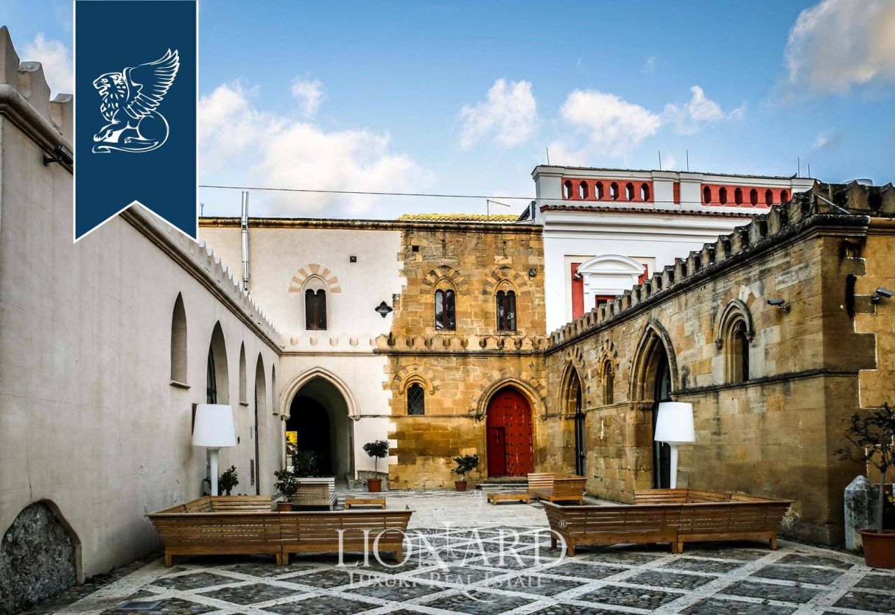 Вилла в Кальтаниссетте, Италия, 1 700 м² - фото 3