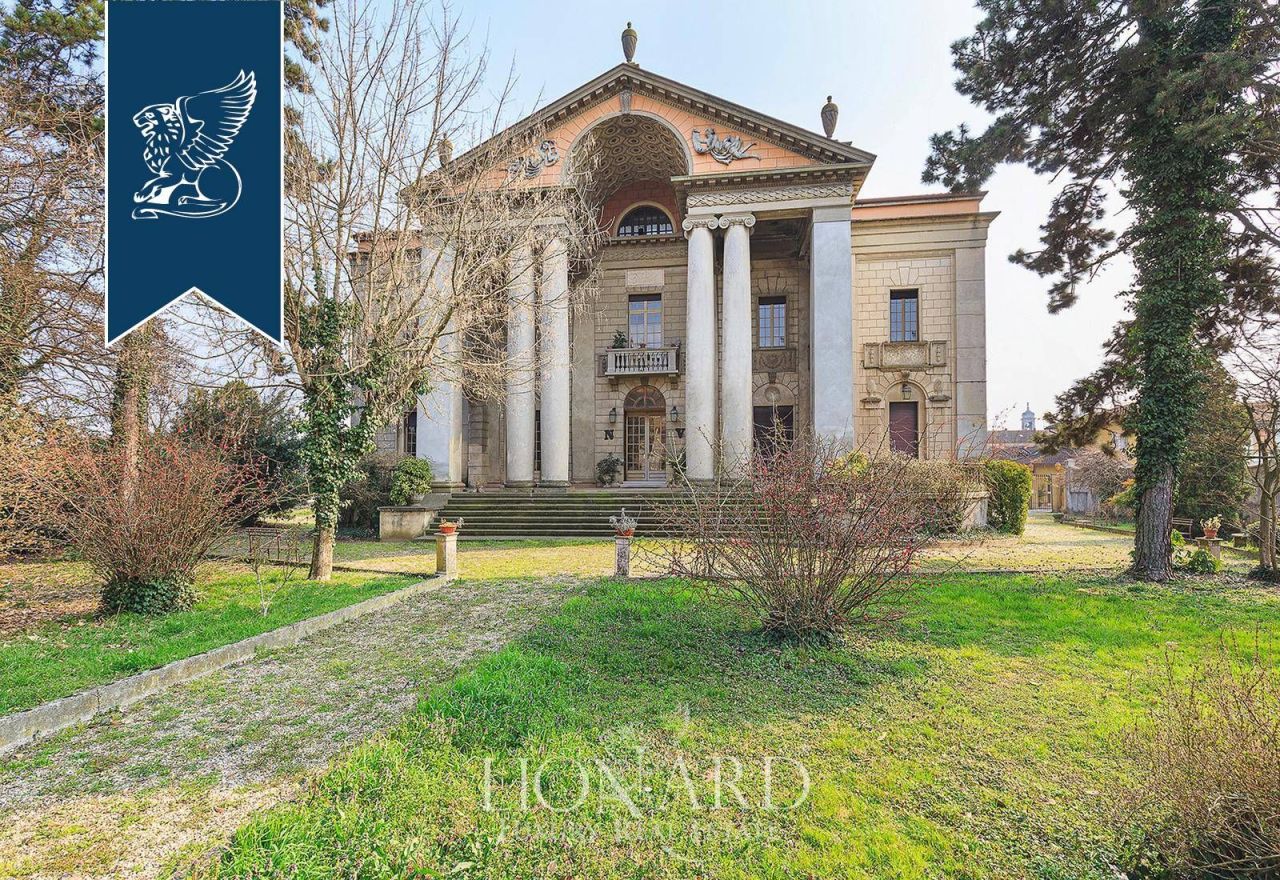 Вилла в Кремоне, Италия, 1 600 м² - фото 3