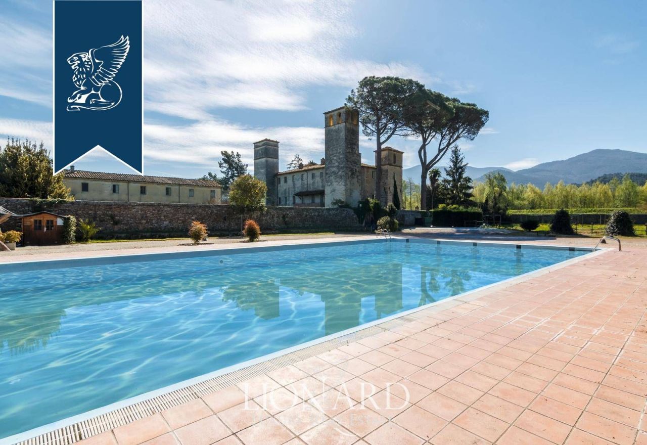 Вилла в Капаннори, Италия, 800 м² - фото 3