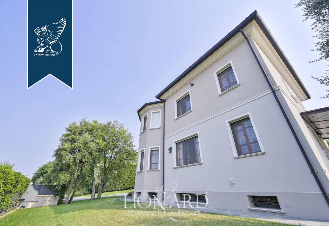 Вилла в Брешии, Италия, 400 м² - фото 3