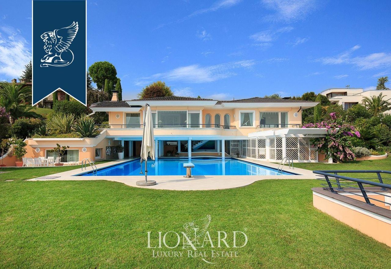 Вилла в Паденге-суль-Гарде, Италия, 800 м² - фото 3