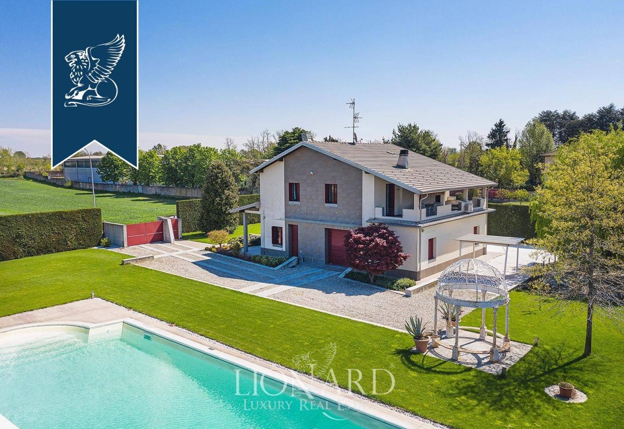 Вилла в Милане, Италия, 300 м² - фото 4