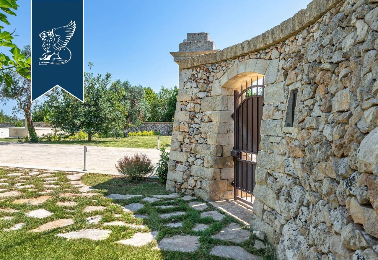 Вилла в Лечче, Италия, 215 м² - фото 5