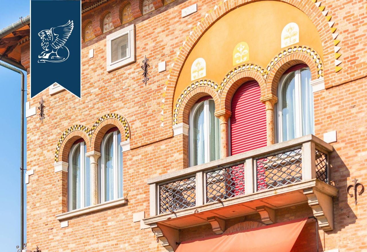 Вилла в Венеции, Италия, 800 м² - фото 5