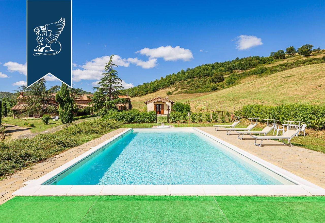 Вилла в Ареццо, Италия, 3 000 м² - фото 5