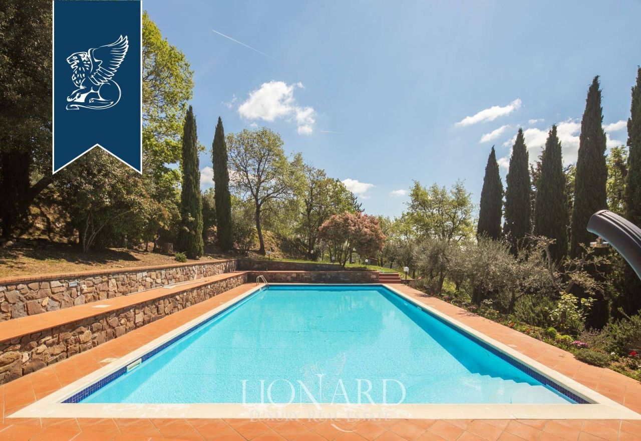 Ферма в Ареццо, Италия, 350 м² - фото 5