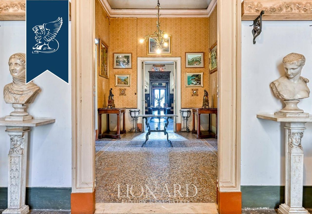 Вилла в Неаполе, Италия, 1 250 м² - фото 5