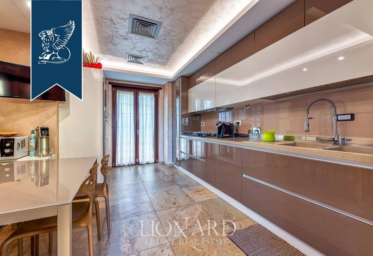 Вилла в Риме, Италия, 300 м² - фото 5