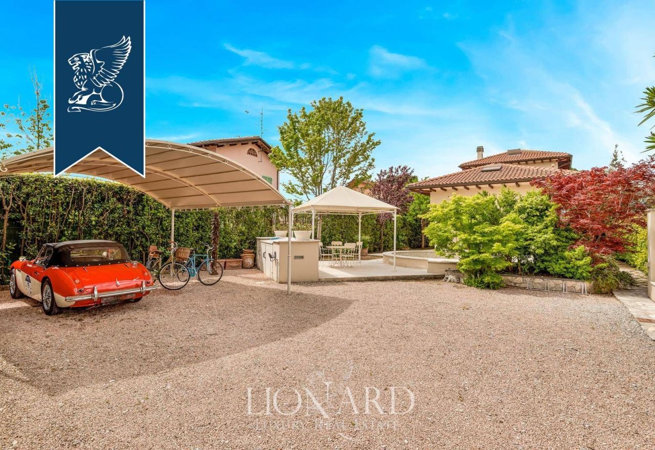 Вилла в Форте деи Марми, Италия, 300 м² - фото 5