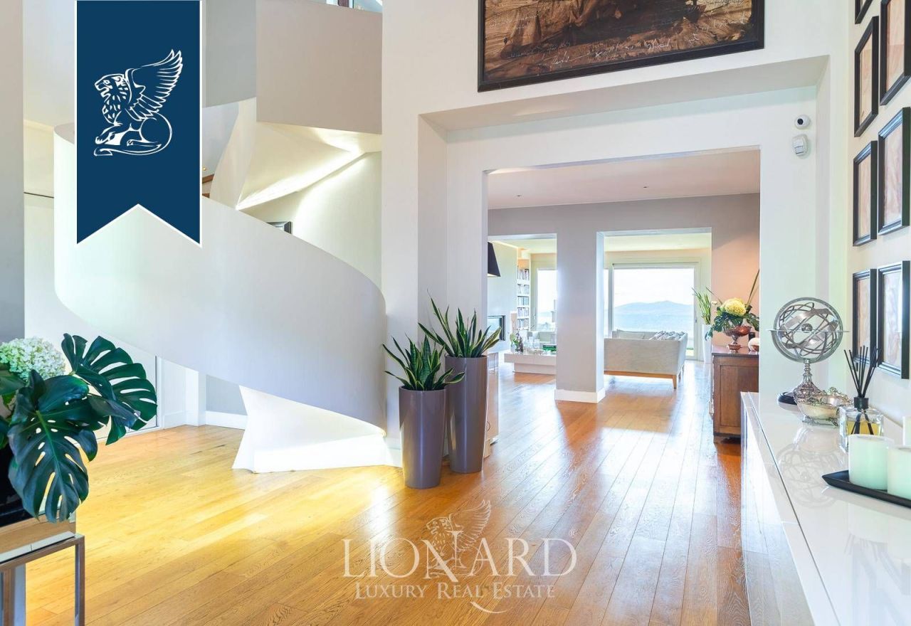 Вилла в провинции Вербано-Кузио-Оссола, Италия, 950 м² - фото 5