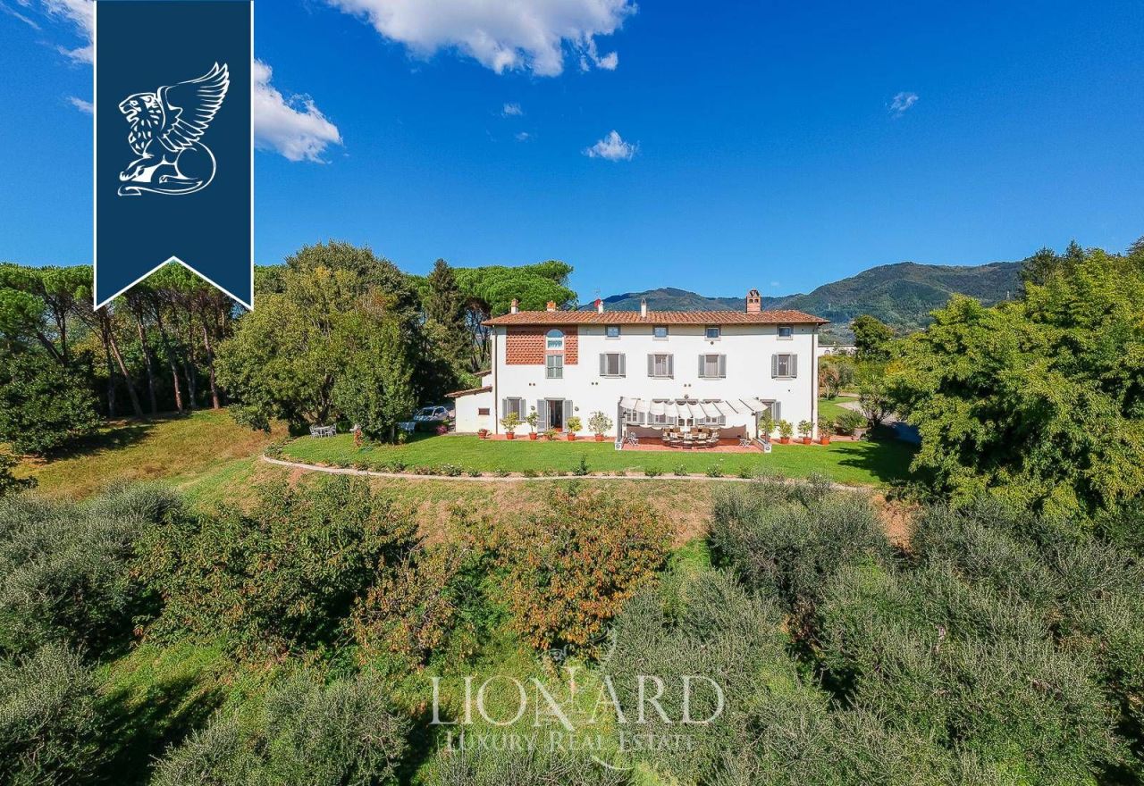 Вилла в Капаннори, Италия, 900 м² - фото 5