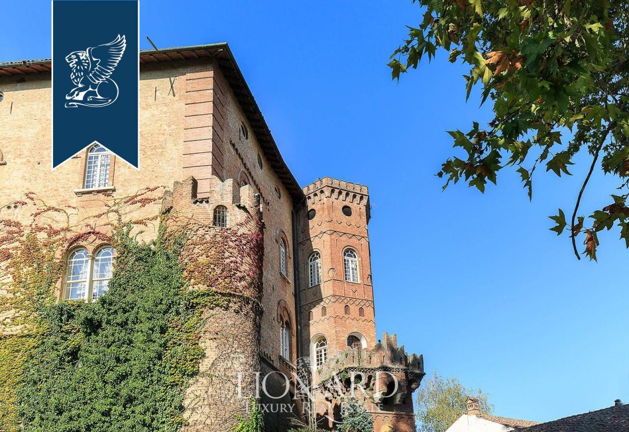 Отель, гостиница в Алессандрии, Италия, 2 500 м² - фото 5