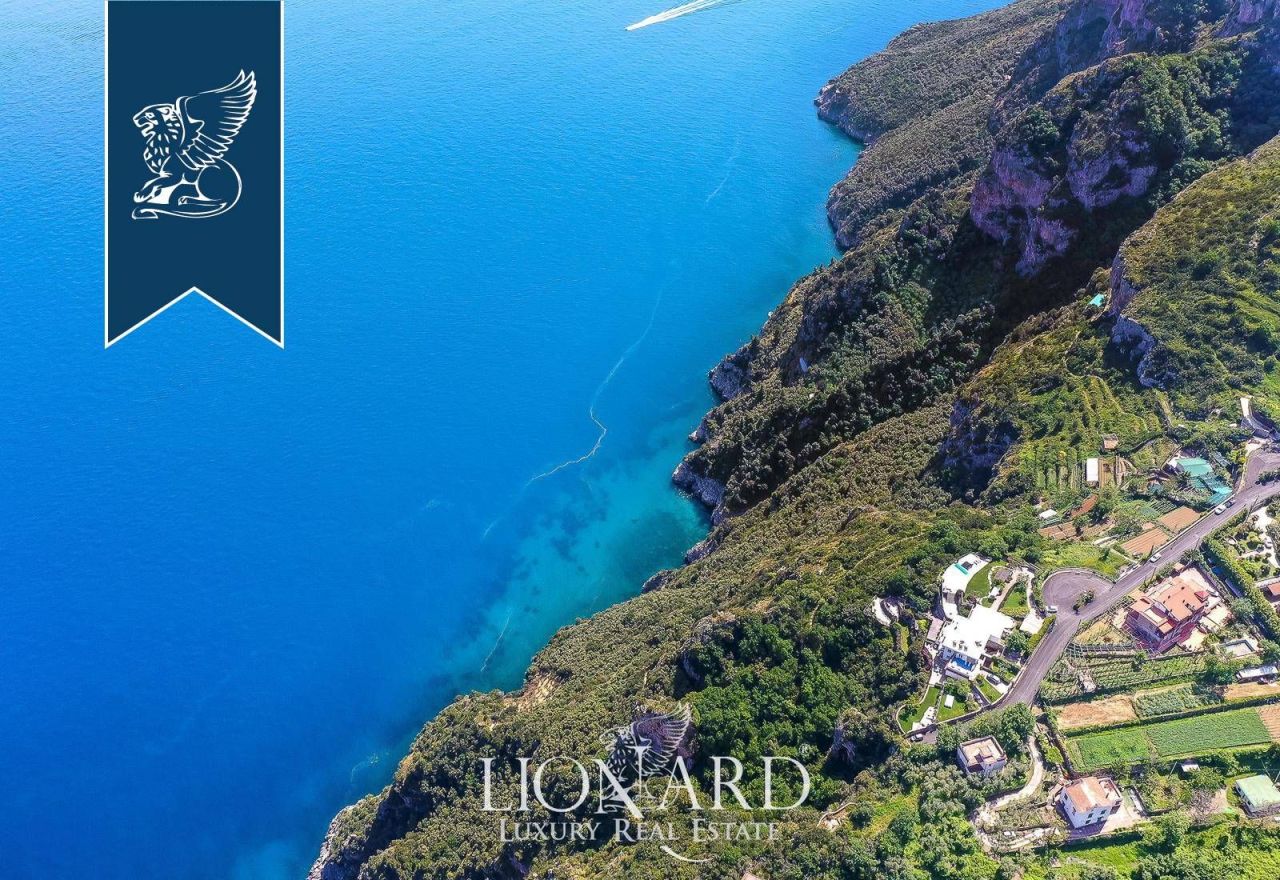 Вилла в Неаполе, Италия, 300 м² - фото 5