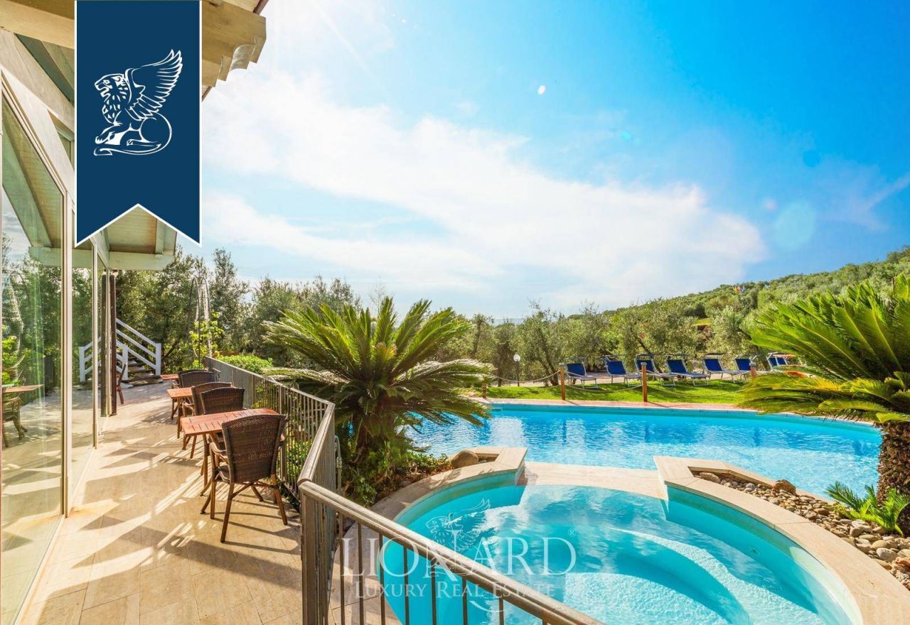 Ферма в Пистое, Италия, 1 296 м² - фото 5