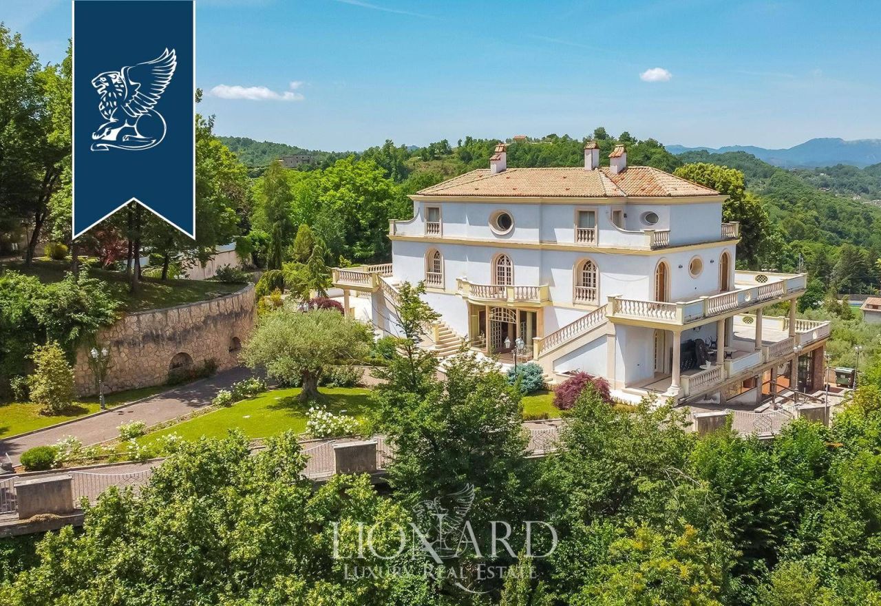 Вилла в Риме, Италия, 2 000 м² - фото 5