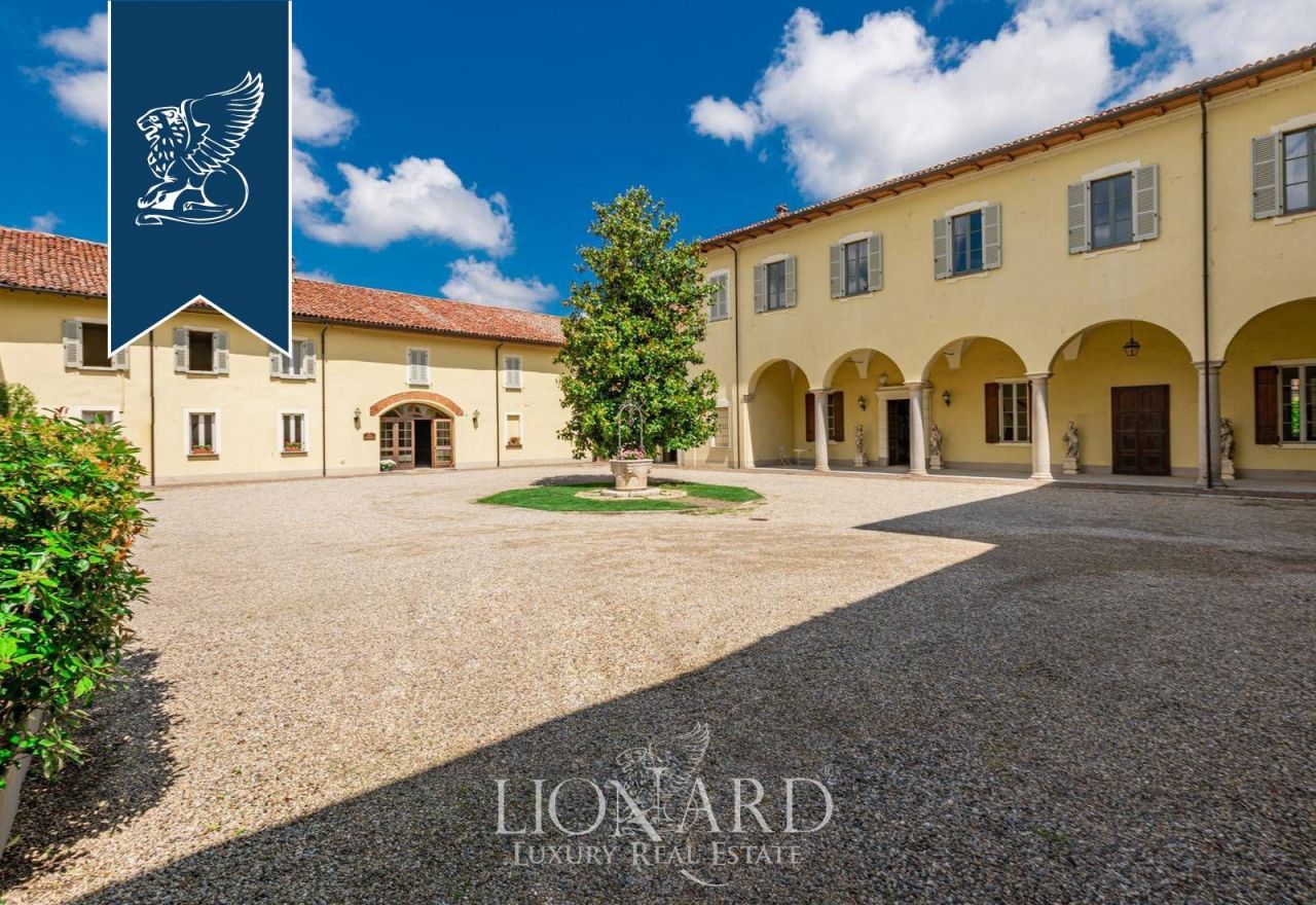 Ферма в Павии, Италия, 2 000 м² - фото 5