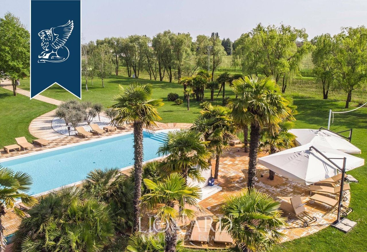 Вилла в Венеции, Италия, 1 150 м² - фото 5