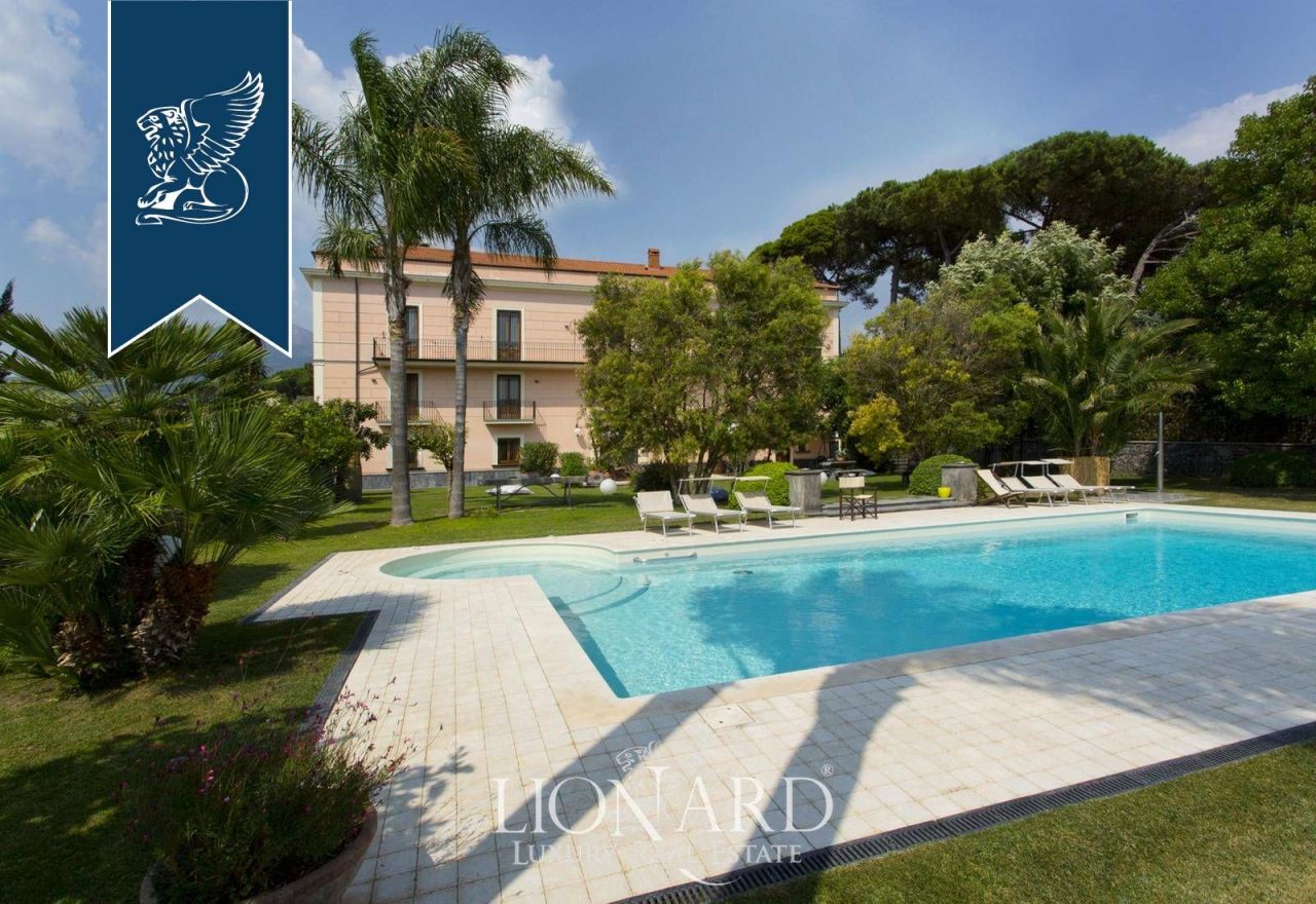 Вилла в Неаполе, Италия, 500 м² - фото 5