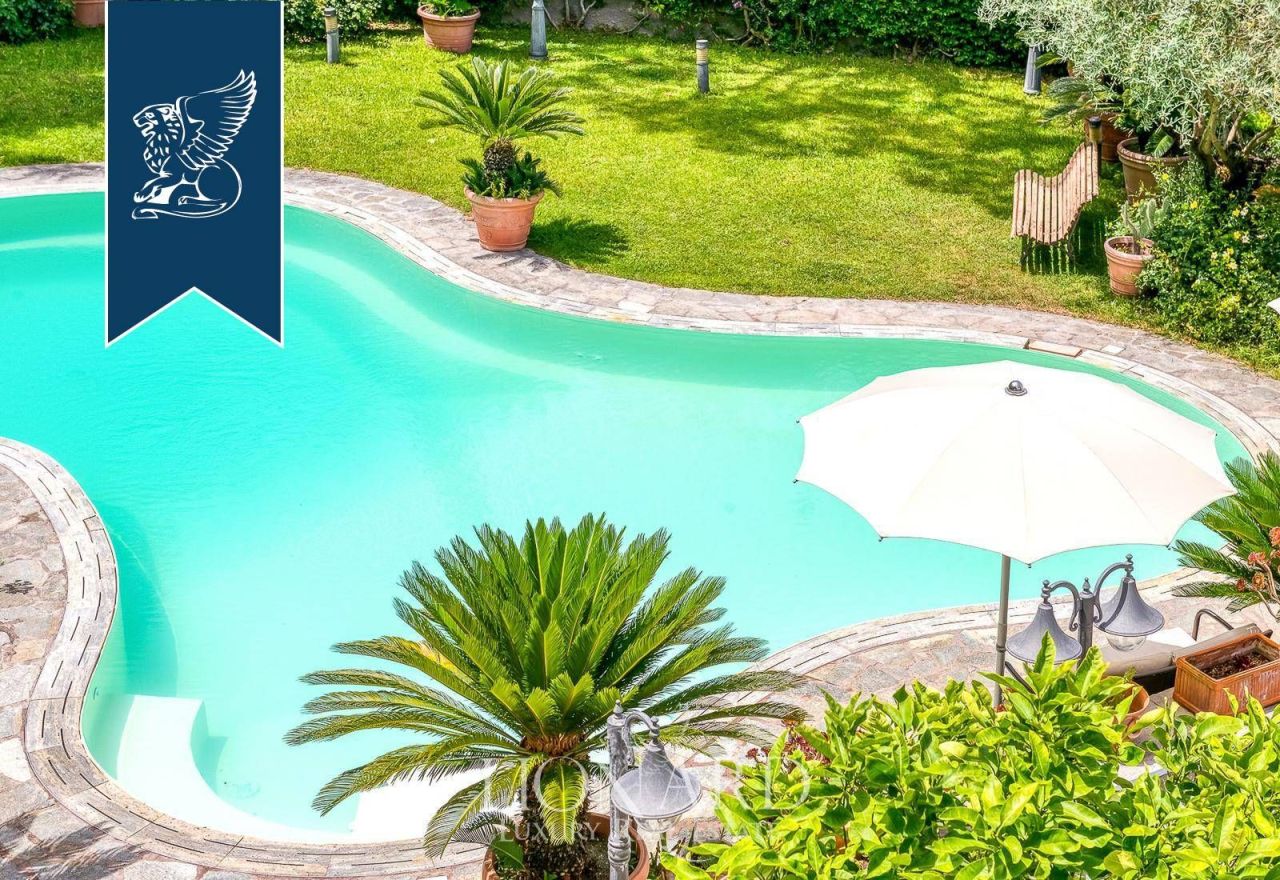 Вилла в Неаполе, Италия, 270 м² - фото 5