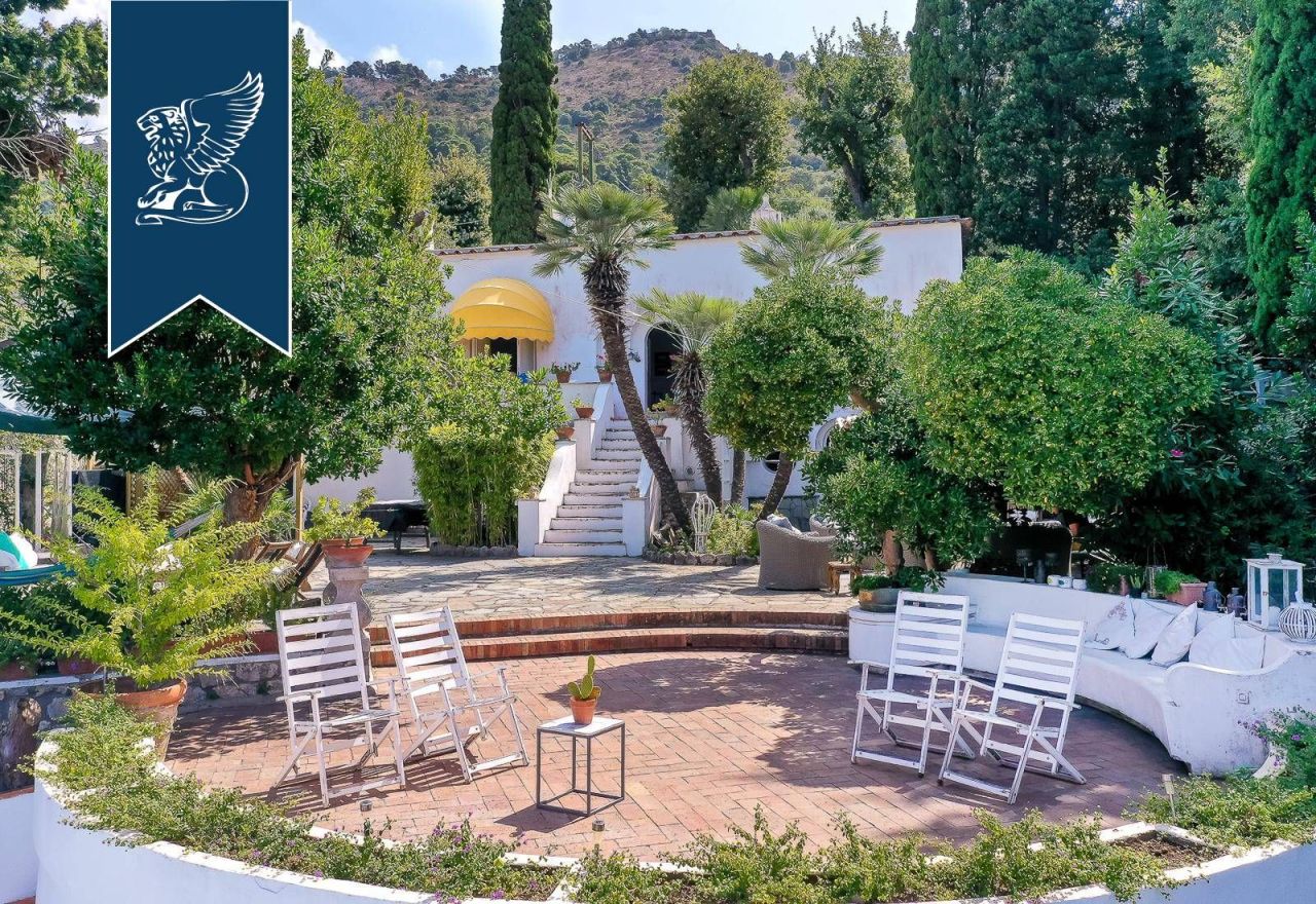 Вилла в Неаполе, Италия, 200 м² - фото 5