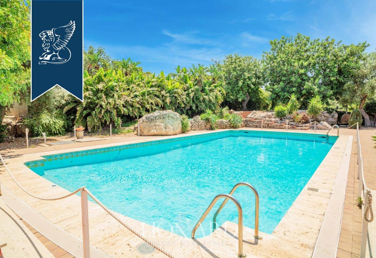 Вилла в Сиракузах, Италия, 1 000 м² - фото 5