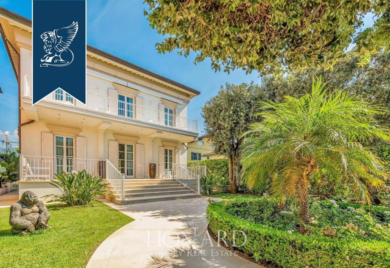 Вилла в Пьетрасанте, Италия, 350 м² - фото 5