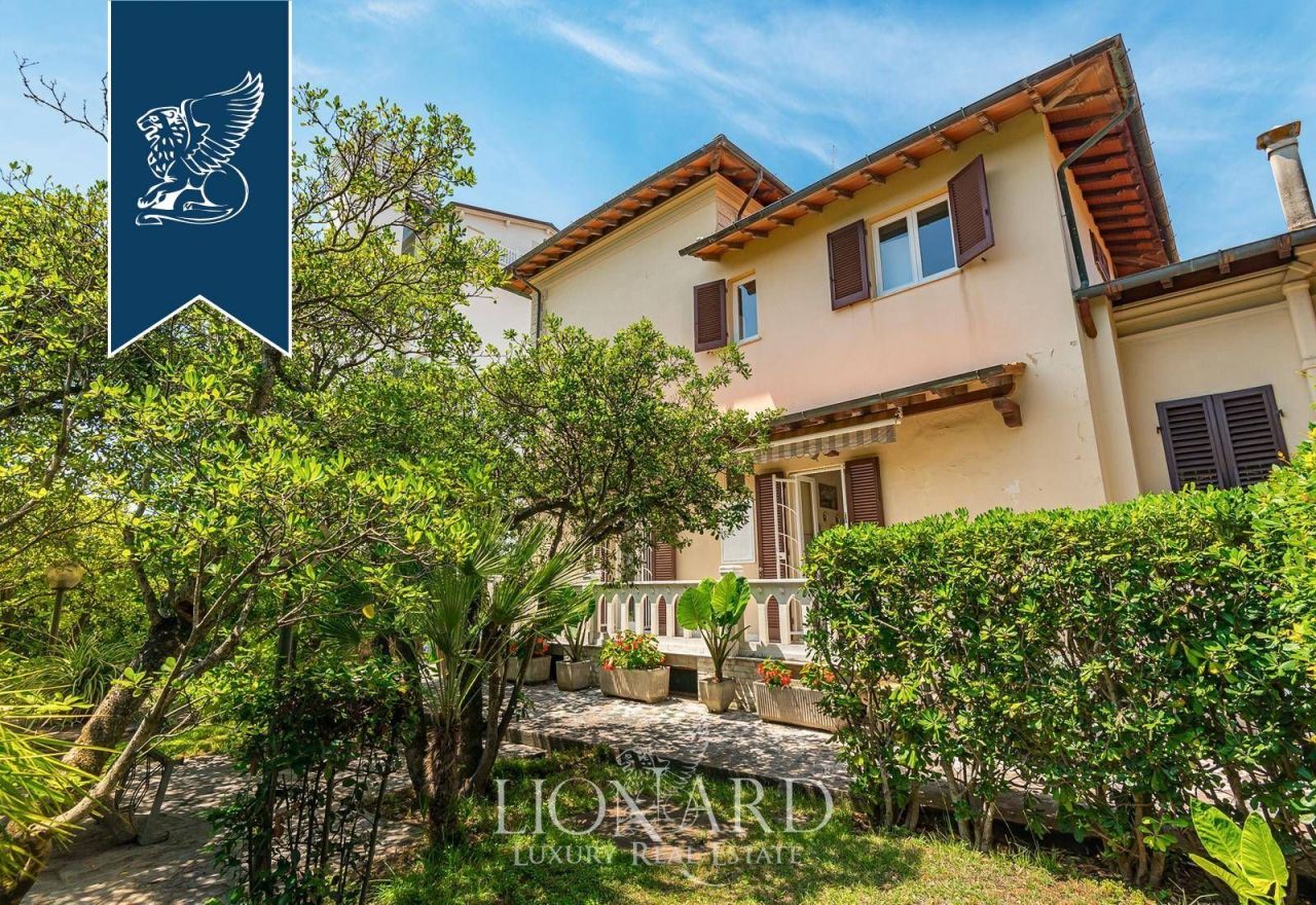 Вилла в Пьетрасанте, Италия, 380 м² - фото 5