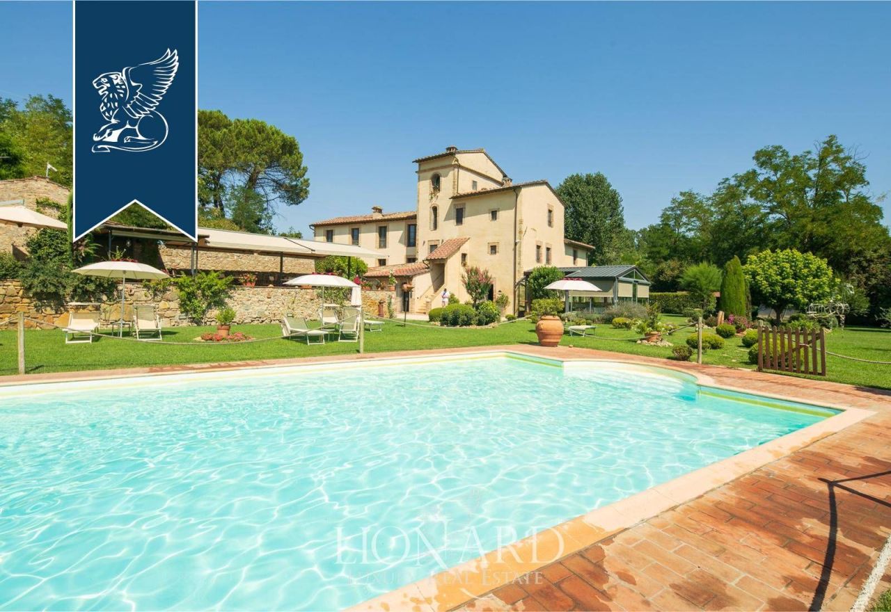 Отель, гостиница в Сиене, Италия, 650 м² - фото 5