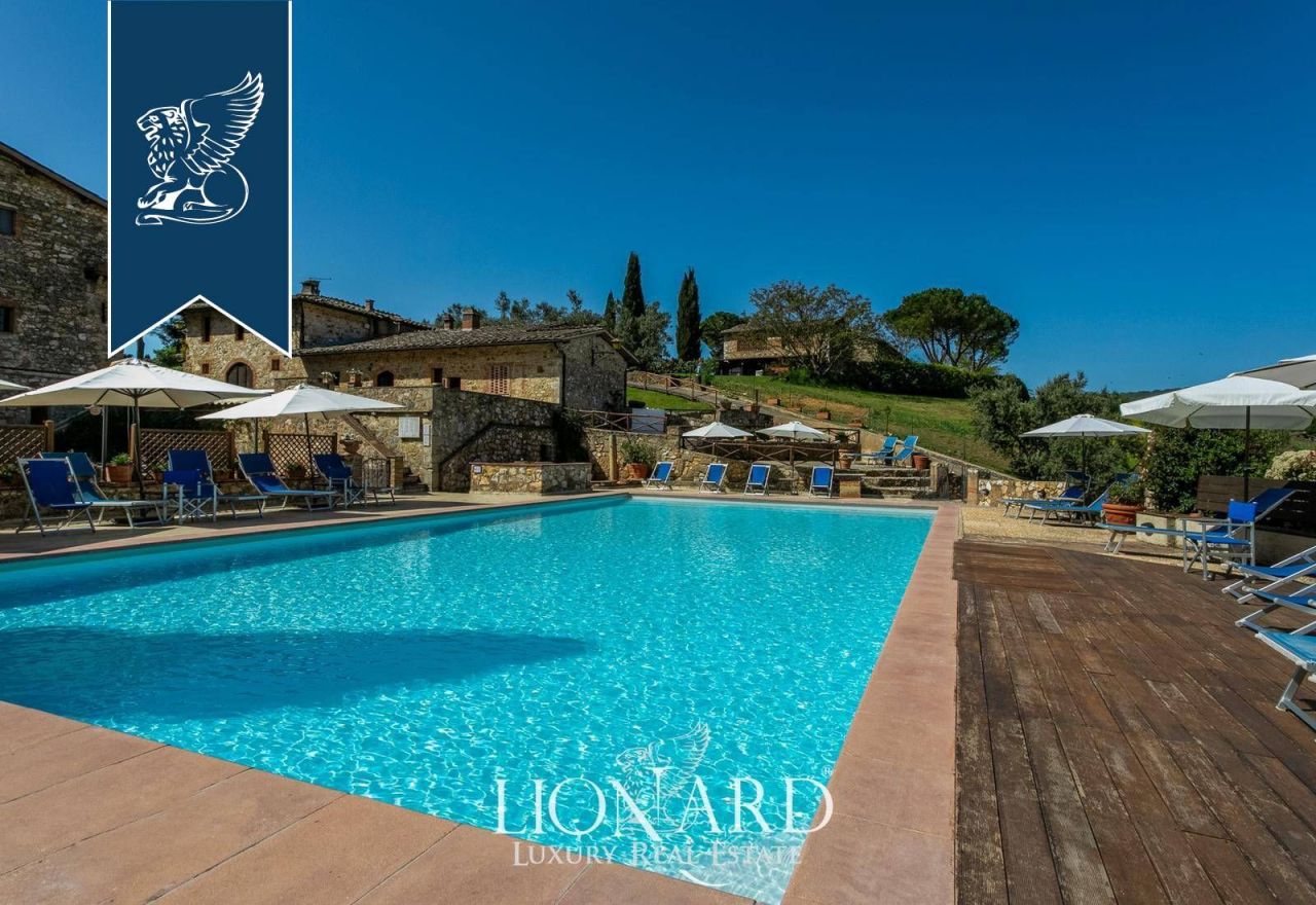 Дом в Сиене, Италия, 1 900 м² - фото 5