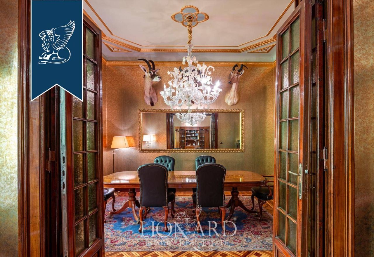 Апартаменты в Милане, Италия, 250 м² - фото 5