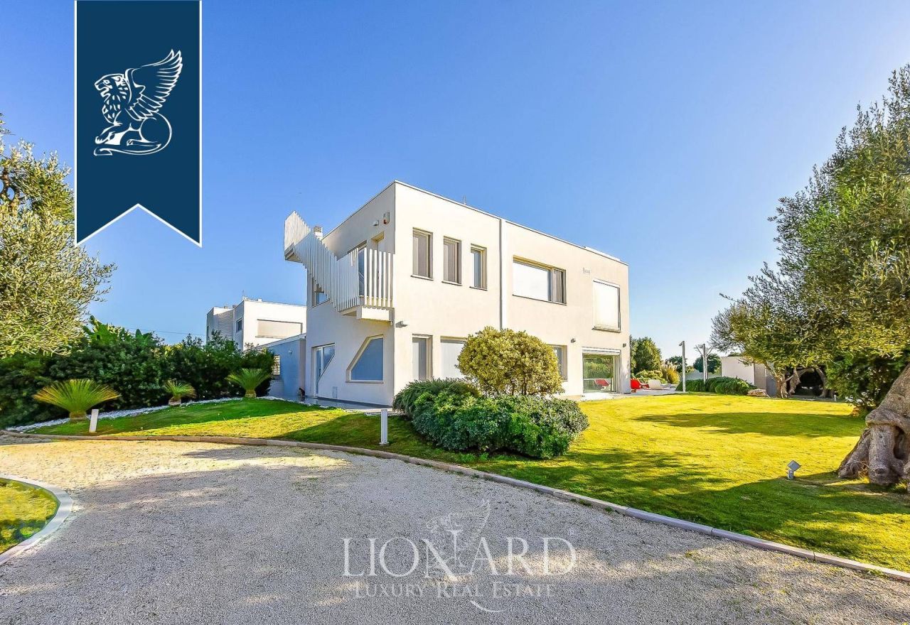 Вилла в Монополи, Италия, 500 м² - фото 5