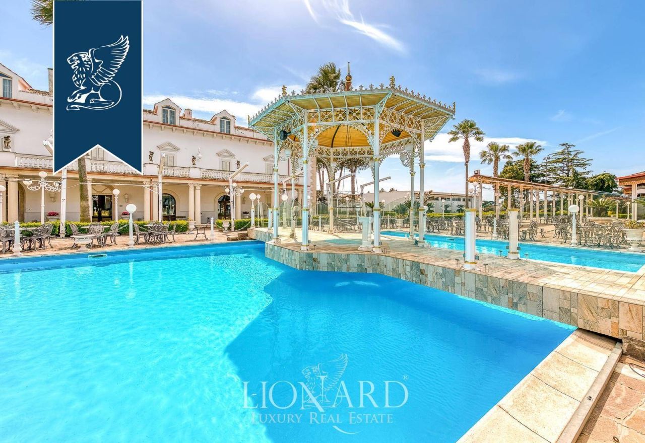 Отель, гостиница в Салерно, Италия, 1 300 м² - фото 5