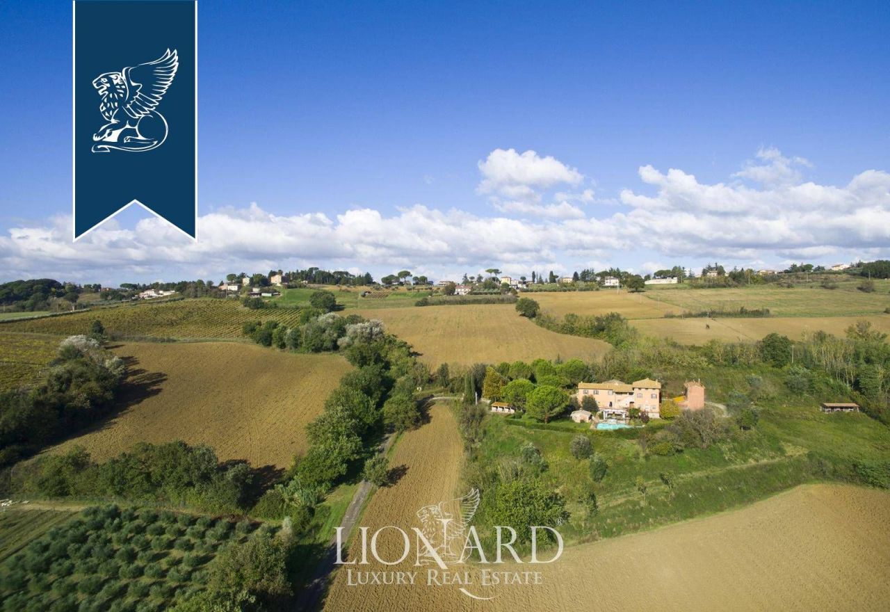 Вилла в Перудже, Италия, 550 м² - фото 5