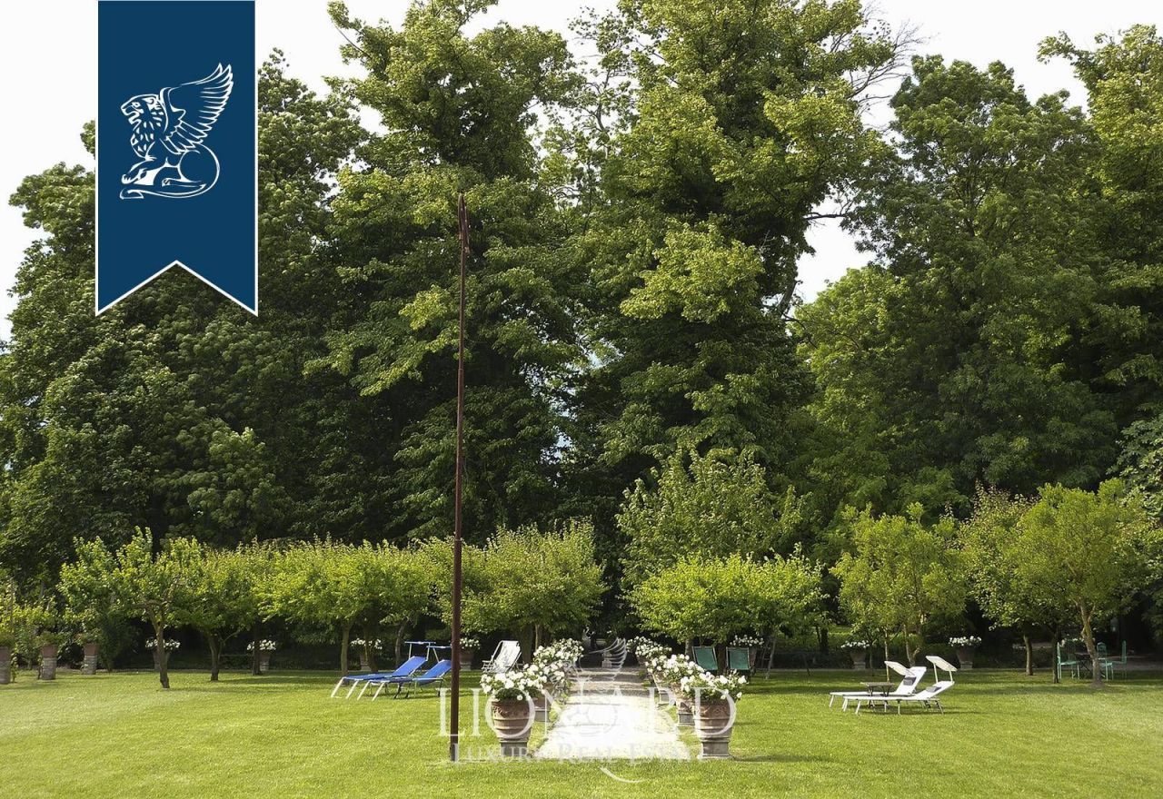 Вилла в Венеции, Италия, 1 500 м² - фото 5