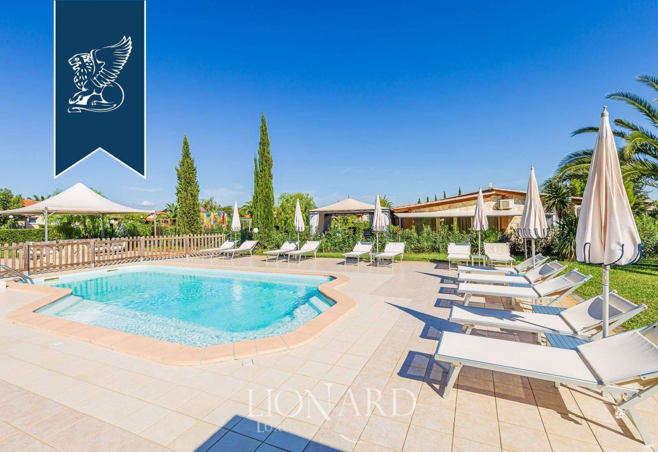 Ферма в Гроссето, Италия, 3 000 м² - фото 5