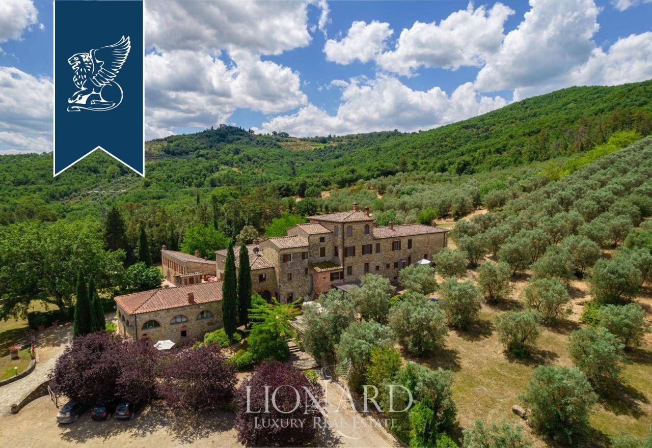 Ферма в Ареццо, Италия, 1 500 м² - фото 5